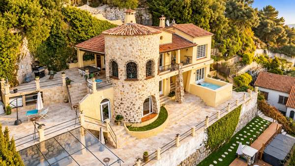 Luxury Unique Places’ La Turbie Villa Pairs an Outdoor Kitchen With a Private Hydropool